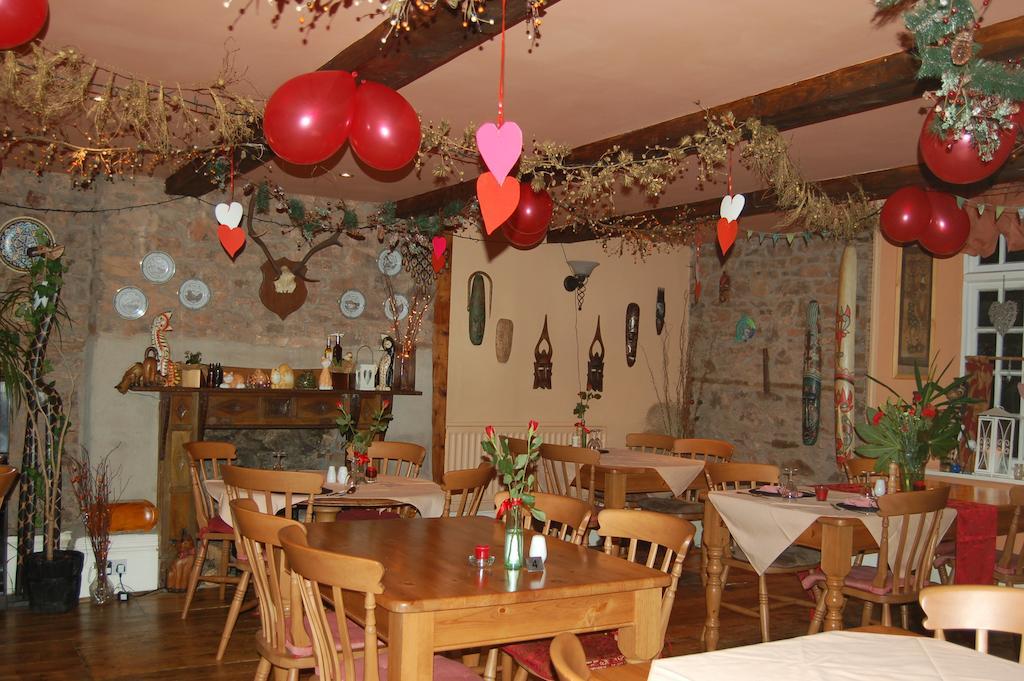 The Mitre Inn Witheridge Exterior foto